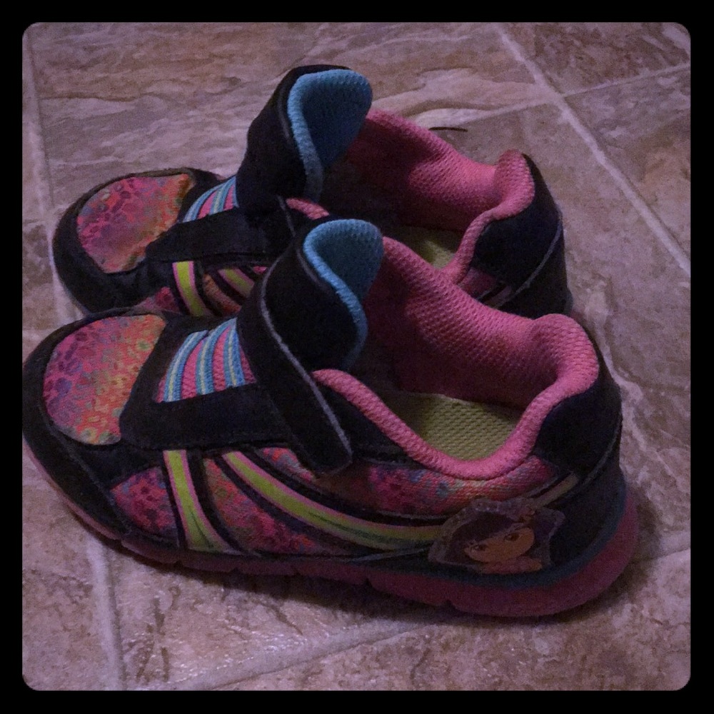 Dora The Explorer Tennies